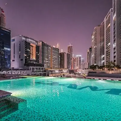 Live in the Center - Walk to Dubai Icons