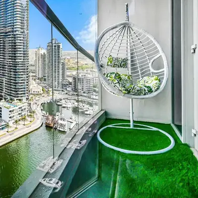 Elegant 3-Bedroom Haven - Panoramic Marina Views
