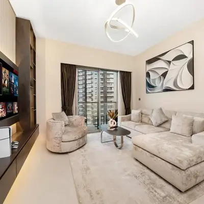 Skyline View - 2 Balconies - Pool plus Gym - Sleeps 8