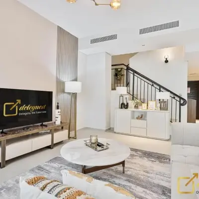 Majestic 3BR Villa in DH2 by Deleguest