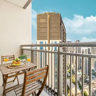 Modern Creekside 1BR Near Dubai Mall & Downtown