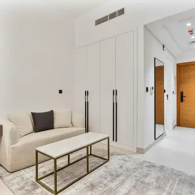 Chic Studio APT with Pool & Gym - Near Metro Station