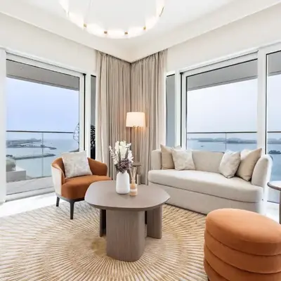 Chic 2 bedroom w Sunset and Palm Jumeirah Views