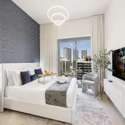 Livin' Holidays - Studio - Azizi Near Downtown