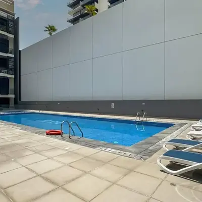 Modern JVC 1-Bed Pool