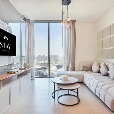 STAY BY LATINEM Luxury 1BR Holiday Home CVR A511 near Downtown