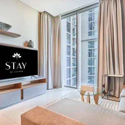 STAY BY LATINEM Luxury 1BR Holiday Home CVR B 602 near Downtown