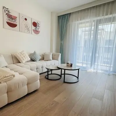 Apartment In Creek Beach