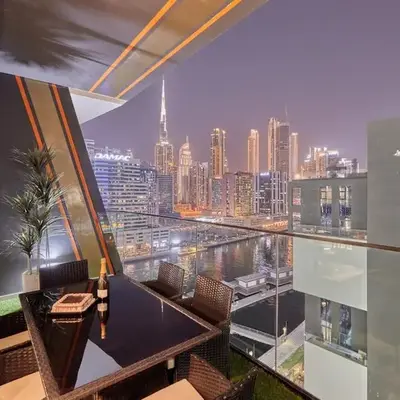 Water Dream with Burj Views Sleeps 4