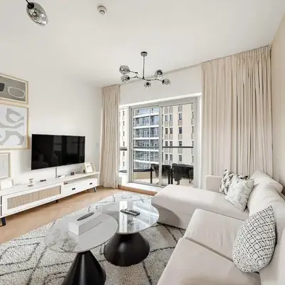 Stylish 1BR in Dubai Marina with Balcony