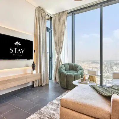 STAY BY LATINEM Luxury 1BR Holiday Home CB 3503 Near Downtown