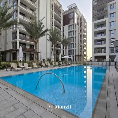 Waterfront 1BR Apartment in Creek Harbour near Downtown