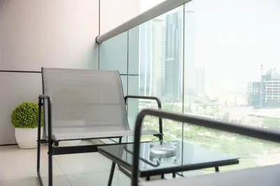 Gallery image of StayShort - Jumeirah Lake Towers sleeps 4 with City Views in Dubai