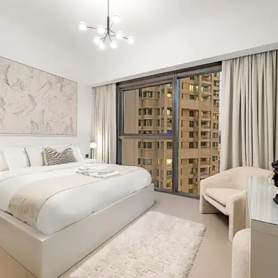 Spacious 1BR in Downtown with Balcony & Pool