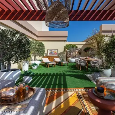 Penthouse four bedroom with two large chillout terraces