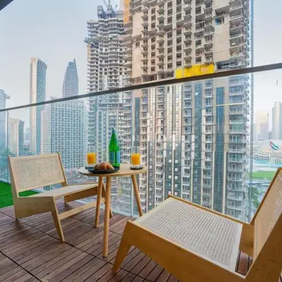 Luxury 2BR at Burj Crown Sleeps 7 PS5 & 65-inch TV