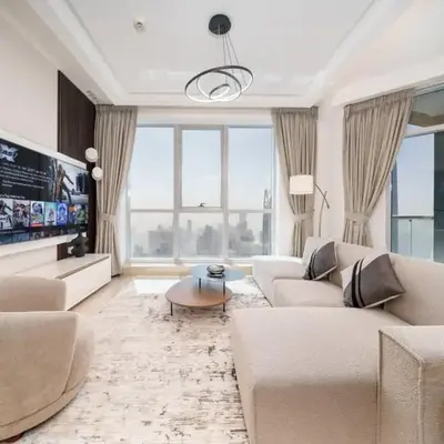 High-Floor Upgraded 3-Bed Marina Apartment