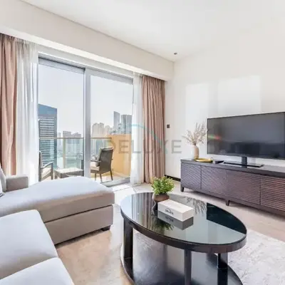Panoramic Dubai Water Canal Views 1BR with Seamless Access to Marina Mall