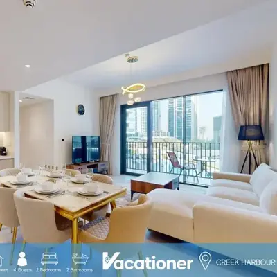 Vacationer l Chic 2 Bedroom l Prime Location in Creek Harbour l Pool View