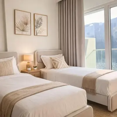 Family Stay in Downtown 2BR Sleeps 6 Burj View