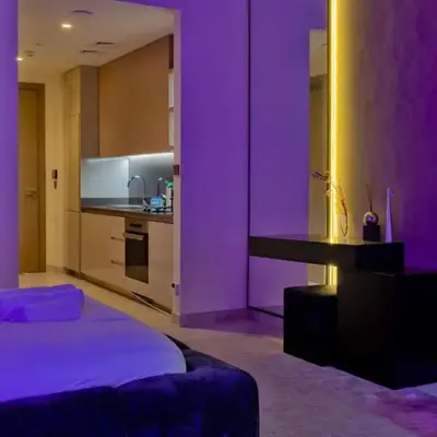 Stylish Studio with Stunning City Views