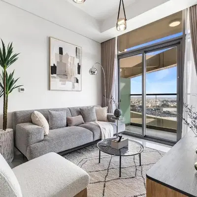 Elegant 1BR Flat in Business Bay with Pool & Gym