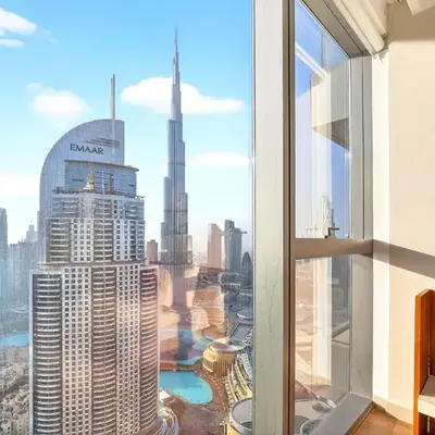Iconic 4BR with Burj & Fountain Views Boulevard Point