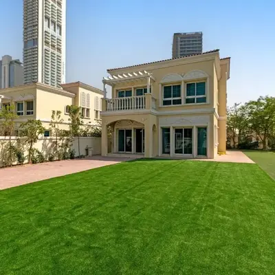 Brand new Large Villa JVT Private Garden