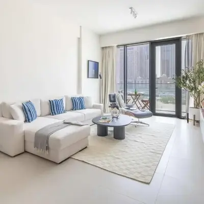 Frank Porter - Canal Front Residence 9A