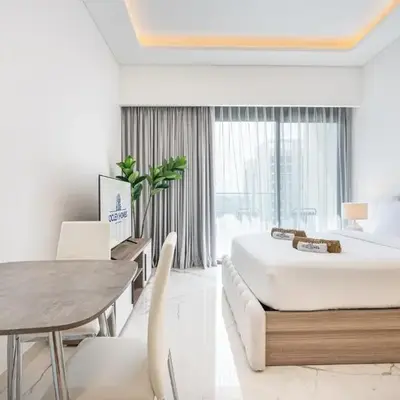 Elegant & Cozy Home with Stylish Modern Interiors