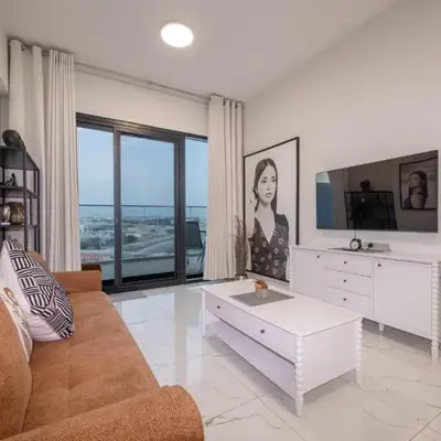 Stylish 1BR Just 3 Minutes Walk to Metro