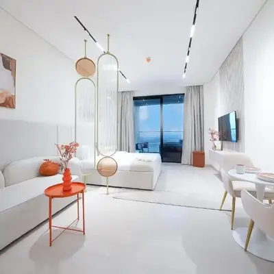 Designer Studio Retreat with Jacuzzi & Canal Views