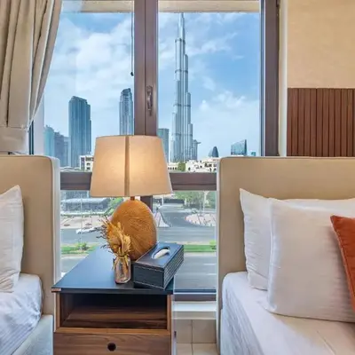 Theatre Room - Pool Access - Central 2br Apartment