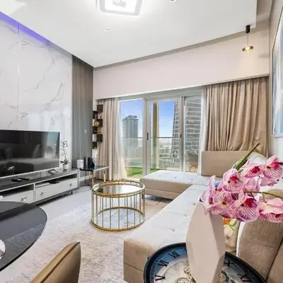 Beautiful Canal View Majestine Damac