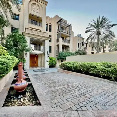 Downtown close to Dubai mall