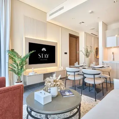STAY BY LATINEM Luxury 1BR Holiday Home CB 0810 Near Burj Khalifa