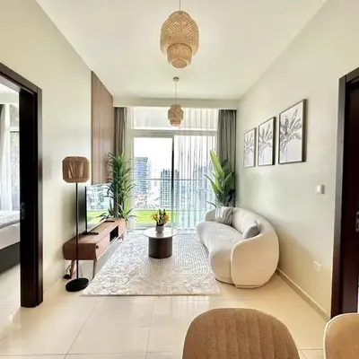 Luxury 2BR with Dubai Canal View Near Burj Khalifa
