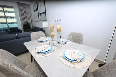 Gallery image of Plush - 1BR In Dubai Marina - 5 Mins walk to JBR Beach, Marina Walk & Metro in Dubai