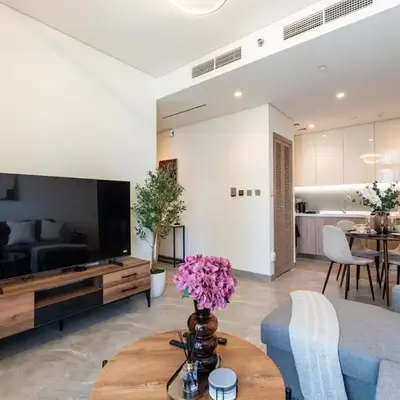 Bespoke Holiday Homes - Elegant 2BR Waterfront Stay with Canal View