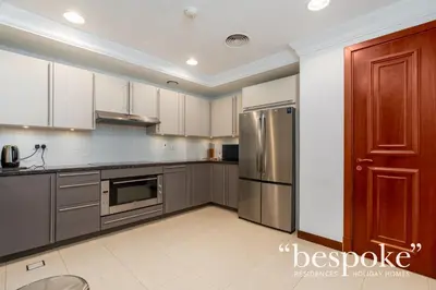 Gallery image of Bespoke Holiday Homes - Luxury 3BR Townhouse with Private Pool in Fairmont, Palm Jumeirah in Dubai