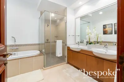 Gallery image of Bespoke Holiday Homes - Luxury 3BR Townhouse with Private Pool in Fairmont, Palm Jumeirah in Dubai