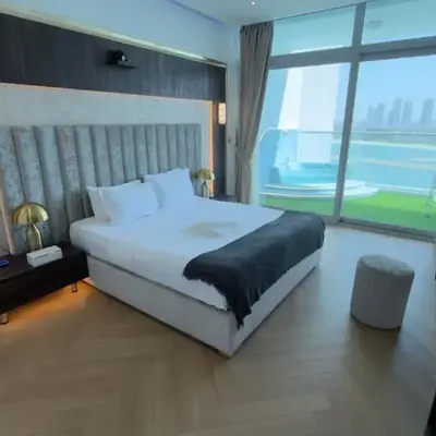 Beachside Palm Jumeirah 1 Br apartment