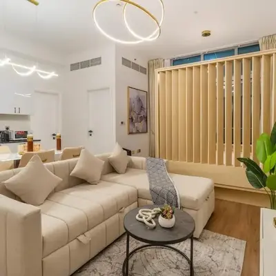 Luxury 2BHK with Floating Bed in Dubai Marina DEC1105