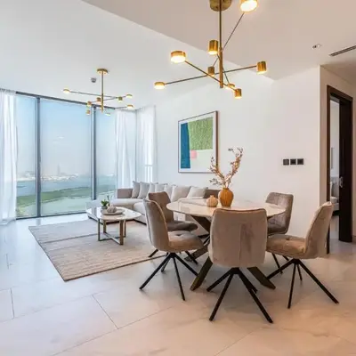 Elegant 2-Bedroom Apartment with Stunning City and Water Views