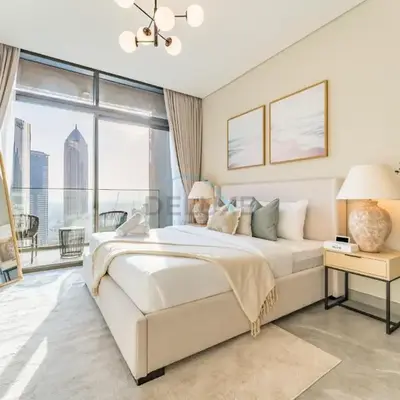 Studio with Dubai Canal View