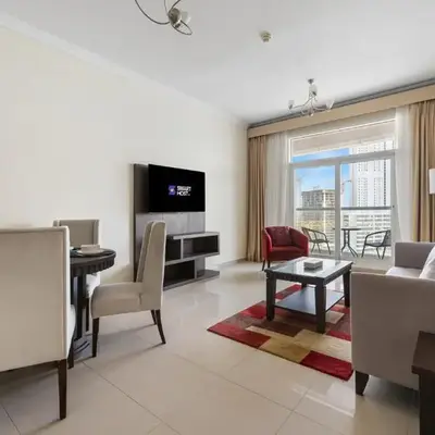 Serene 1BR with Balcony & Pool in Siraj Tower