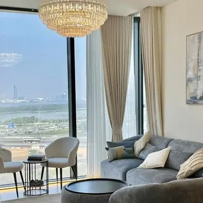 Spacious apartment with Burj Khalifa view close to Dubai mall!