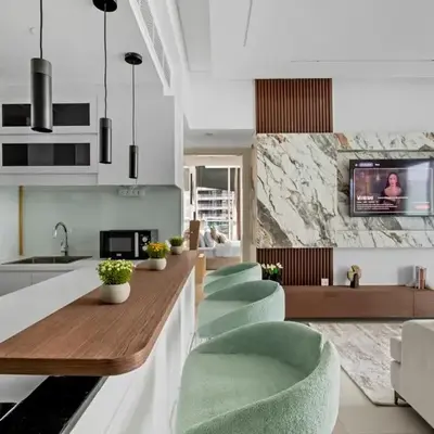 Modern 2BR Luxury Apartment with Downtown Dubai & Burj Khalifa Views