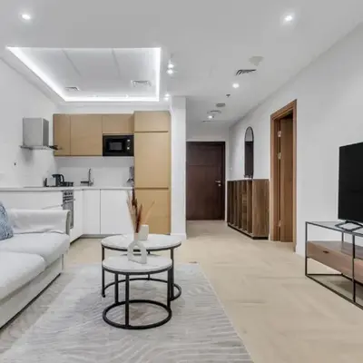 Elegant 1BR with Balcony in Dubai Marina by EE Holiday Homes