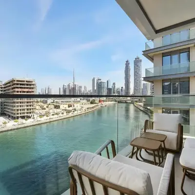 Luxurious 3BR with Burj Khalifa and Canal View
